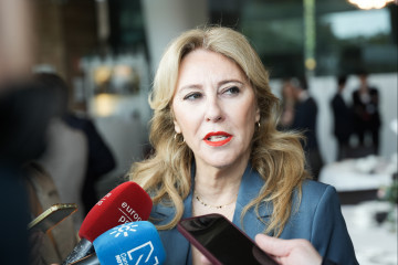 Archivo - La consejera de Economía, Hacienda y Fondos Europeos y portavoz del Gobierno andaluz, Carolina España en la conferencia 'Los retos para seguir transformando Andalucía'. A 04 de marzo de 2