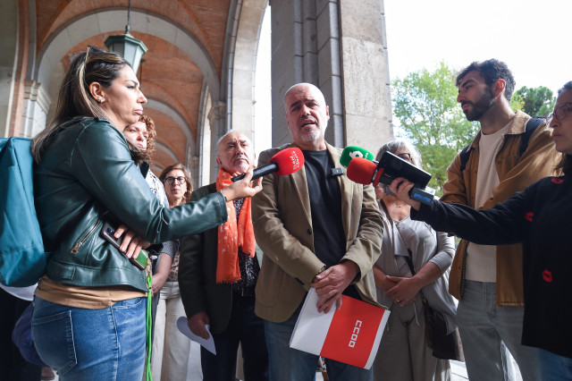 El secretario general de CCOO, Unai Sordo, y el secretario general de UGT, Pepe Álvarez.
