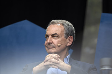 Archivo - El expresidente del Gobierno José Luis Rodríguez Zapatero interviene en un debate