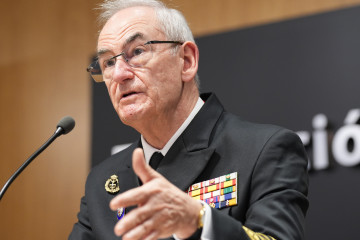 Archivo - El Jefe de Estado Mayor de la Defensa (JEMAD), el almirante general Teodoro López Calderón, durante la rueda de prensa, a 18 de octubre del 2023 en Sevilla (Andalucía, España). octubre, 