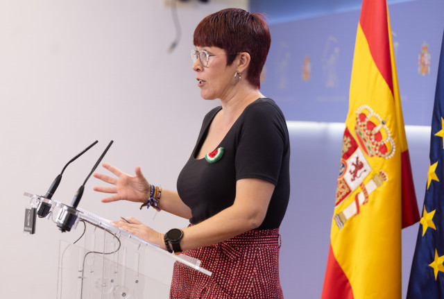 La diputada del Grupo Mixto Águeda Micó.