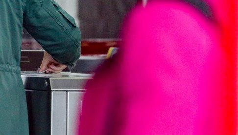 Archivo - Registre de jornada, control horario