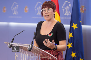 La diputada del Grupo Mixto Águeda Micó durante una rueda de prensa anterior a la Junta de Portavoces, en el Congreso de los Diputados, a 16 de septiembre de 2025, en Madrid (España).