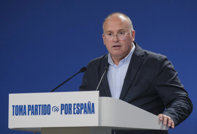 Miguel Tellado durante la rueda de prensa celebrada el sábado 4 de octubre en la sede del PP.
