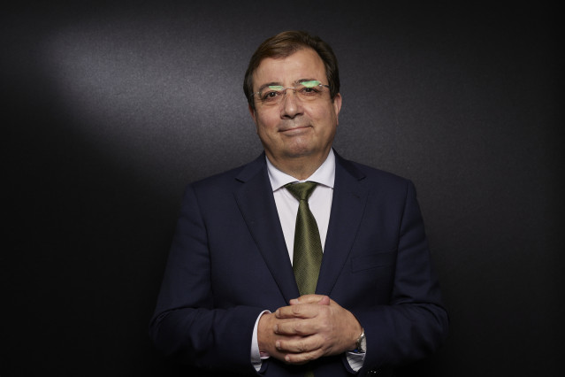 Archivo - El expresidente de la Junta de Extremadura, Guillermo Fernández Vara, en una imagen de archivo
