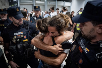 Llegada de los 21 ciudadanos españoles integrantes de la Sumud Global Flotilla al Aeropuerto Adolfo Suárez Madrid-Barajas, a 5 de octubre de 2025, en Madrid (España).