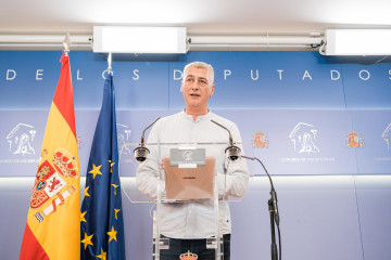 Archivo - El portavoz adjunto de EH Bildu en el Congreso, Oskar Matute, durante una rueda de prensa, en el Congreso de los Diputados, a 25 de abril de 2023, en Madrid (España).