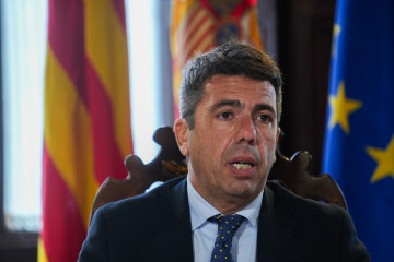 Archivo - El presidente de la Generalitat Valenciana, Carlos Mazón, durante la celebración de un pleno del Consell