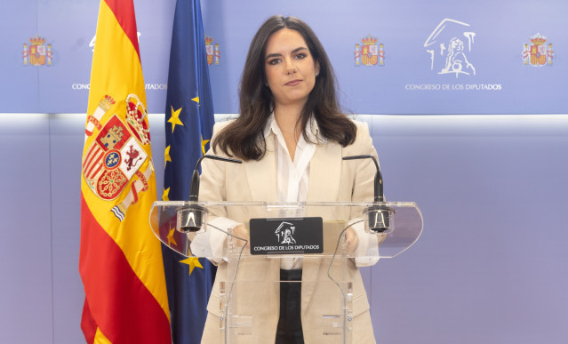 La portavoz de VOX en el Congreso, Pepa Millán, durante una rueda de prensa anterior a la Junta de Portavoces, en el Congreso de los Diputados.
