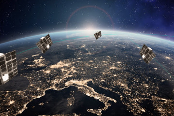 Archivo - Imagen virtual de satélites de Sateliot.