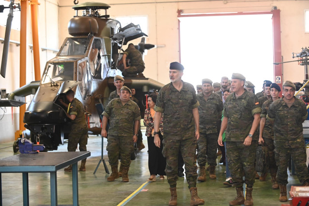 El Rey Felipe VI visita la Academia de Logística (ACLOG) del Ejército de Tierra.