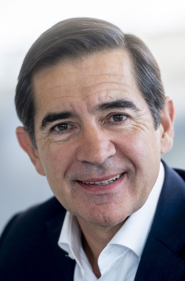 El presidente del BBVA, Carlos Torres Vila, durante una entrevista para Europa Press, en el edificio ‘La Vela’, en la ciudad del BBVA, a 8 de octubre de 2025, en Madrid (España). Torres Vila, ingeniero eléctrico, licenciado en Administración de Empresas p