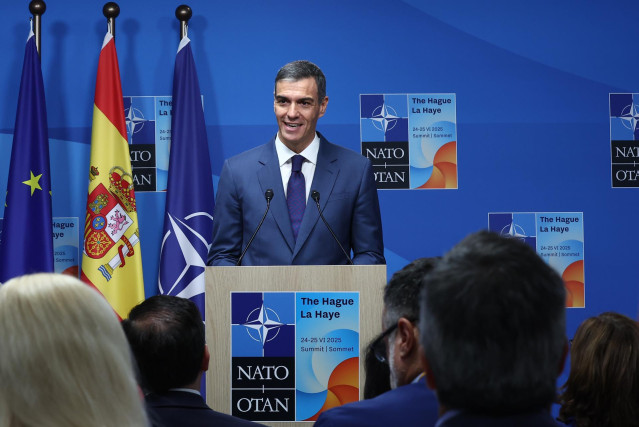 Archivo - El presidente del Gobierno, Pedro Sánchez,  ofrece una rueda de prensa durante la segunda jornada de la Cumbre de la OTAN, a 25 de junio de 2025, en La Haya (Países Bajos). La cumbre está marcada por la negativa de España a subir el gasto en def