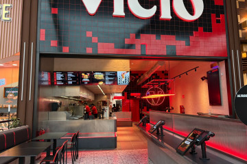 La marca de smash burgers Vicio abre en el centro comercial Garbera de San Sebastián su primer restaurante en Euskadi