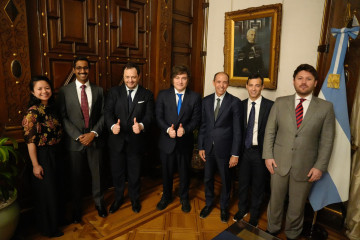 OpenAI y Sur Energy invertirán x millones de euros para construir centros de datos en Argentina.