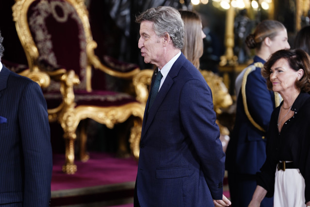 Los reyes Felipe y Letizia, la princesa Leonor y la infanta Sofía, durante la recepción con motivo del día de la Fiesta Nacional, en el Palacio Real, a 12 de octubre de 2025, en Madrid (España).