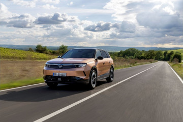 Opel abre sus primeros pedidos del Grandland Electric con autonomía de hasta 694 kilómetros.