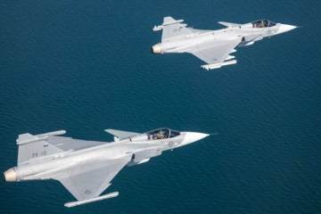 Archivo - Cazas de combate Gripen de Saab