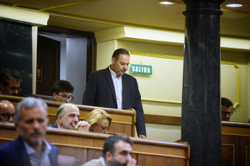 Archivo - El diputado José Luis Ábalos durante una sesión plenaria en el Congreso