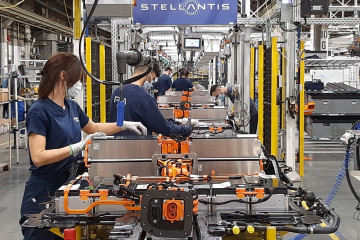 Archivo - Stellantis lanza la mayor inversión en sus últimos 100 años para crecer en el mercado estadounidense.