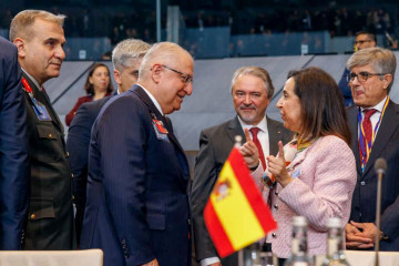 La ministra de Defensa, Margarita Robles, durante una reunión del Consejo del Atlántico Norte, a 15 de octubre de 2025, en Bruselas (Bélgica).