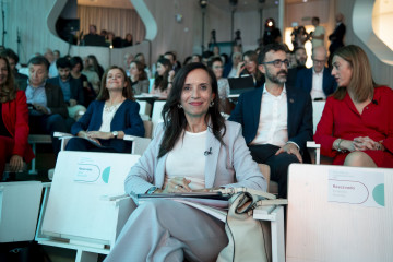 La presidenta de Redeia, Beatriz Corredor, inaugura las jornadas de Sostenibilidad 2025 organizadas por Redeia en el auditorio de la Fundación Giner de los Ríos, a 15 de octubre de 2025, en Madrid (