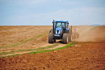 Unión de Uniones ha denunciado que el Ministerio de Agricultura, Pesca y Alimentación y el Ministerio para la Transición Ecológica y el Reto Demográfico han dejado sin ejecutar unos 3.327 millone