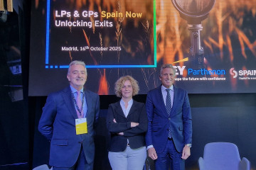 Foto de familia de SpainCap y EY.