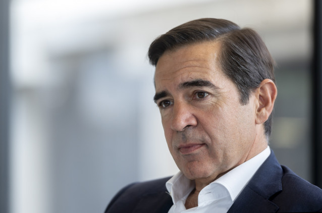 El presidente del BBVA, Carlos Torres Vila, durante una entrevista para Europa Press, en el edificio ‘La Vela’, en la ciudad del BBVA, a 8 de octubre de 2025, en Madrid (España).