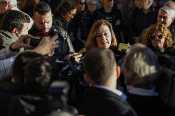 Archivo - La presidenta del Congreso, Francina Armengol, acude a la capilla ardiente del expresidente del Govern Francesc Antich.