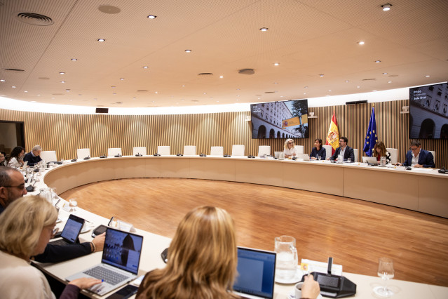 Primera reunión de la mesa de diálogo social sobre despido