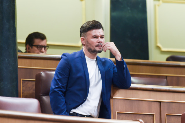 El diputado de ERC Gabriel Rufián, durante una sesión plenaria en el Congreso de los Diputados, a 23 de septiembre de 2025, en Madrid (España).