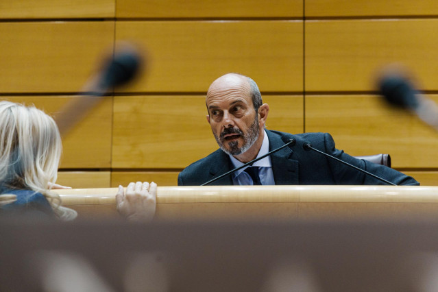 El presidente del Senado, Pedro Rollán, durante una sesión plenaria, en el Senado, a 22 de octubre de 2025, en Madrid (España).