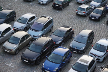 Archivo - La producción nacional de coches cae un 5,2% hasta septiembre 1,7 millones de vehículos fabricados.