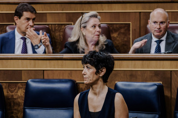 Archivo - La ministra de Inclusión, Seguridad Social y Migraciones, Elma Saiz, durante un pleno en el Congreso de los Diputados, a 10 de septiembre de 2025, en Madrid (España).