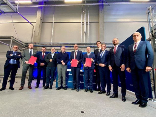 Las polacas PGZ y Mesko y la estatal francesa Eurenco crearán una 'joint venture' de munición en Polonia