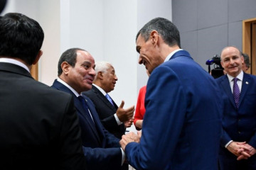 El Presidente Del Gobierno, Pedro Sánchez, Ha Participado Este Miércoles En Una Cena Informal De Líderes Con El Presidente Egipcio, Abdelfatah Al-Sisi, En El Marco De La Primera Cumbre Unión Europ