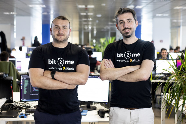 Leif Ferreira (derecha) y Andrei Manuel, cofundadores, CEO y COO, respectivamente, de Bit2Me.
