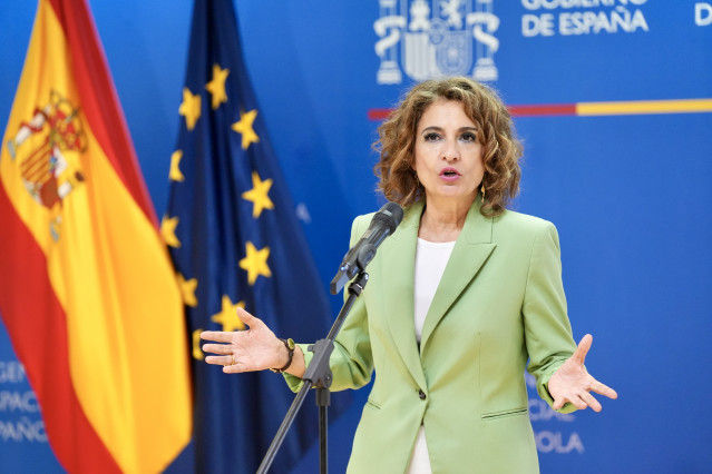 La vicepresidenta primera del Gobierno y ministra de Hacienda, María Jesús Montero, interviene en una visita a la Agencia Espacial Española (AEE) en Sevilla, donde preside el homenaje al ingeniero granadino Emilio Herrera. A 24 de Octubre de 2025, en Sevi