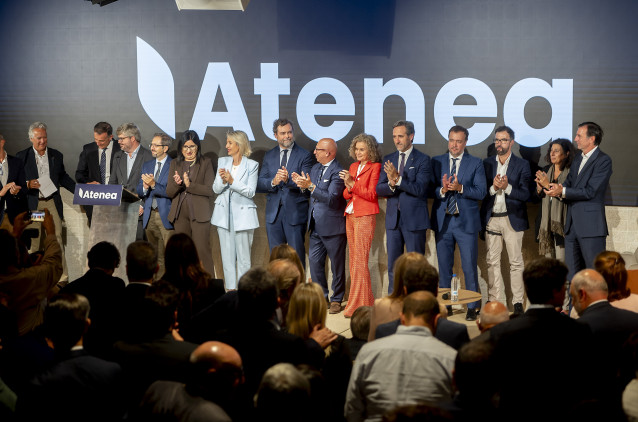 El exportavoz de Vox, Iván Espinosa de los Monteros,  durante la presentación de ‘Atenea’, su nuevo ‘think tank’, a 25 de septiembre de 2025, en Madrid (España).
