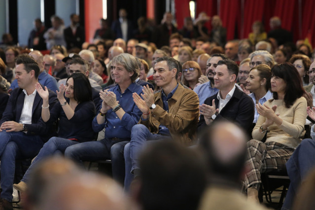El secretario general del PSOE y presidente del Gobierno, Pedro Sánchez, durante el cierre de las jornadas ‘Atrévete a construir el futuro. Los Fondos Next Generation, motor de crecimiento en Castilla y León’, en el Palacio de Exposiciones de León.
