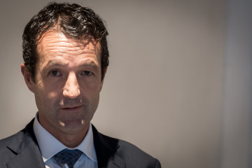 El Executive Chairman Indra Group, Ángel Escribano Ruiz, durante  el foro  'A los 40 años de la adhesión: cómo España quiere que Europa sea' organizado por la Fundación Carlos Amberes, en la IE 