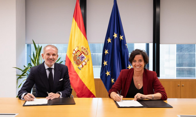 ICEX España Exportación e Inversiones y el Centro de Estudios Garrigues lanzan el 'Máster Executive en comercio internacional' para impulsar el talento joven.