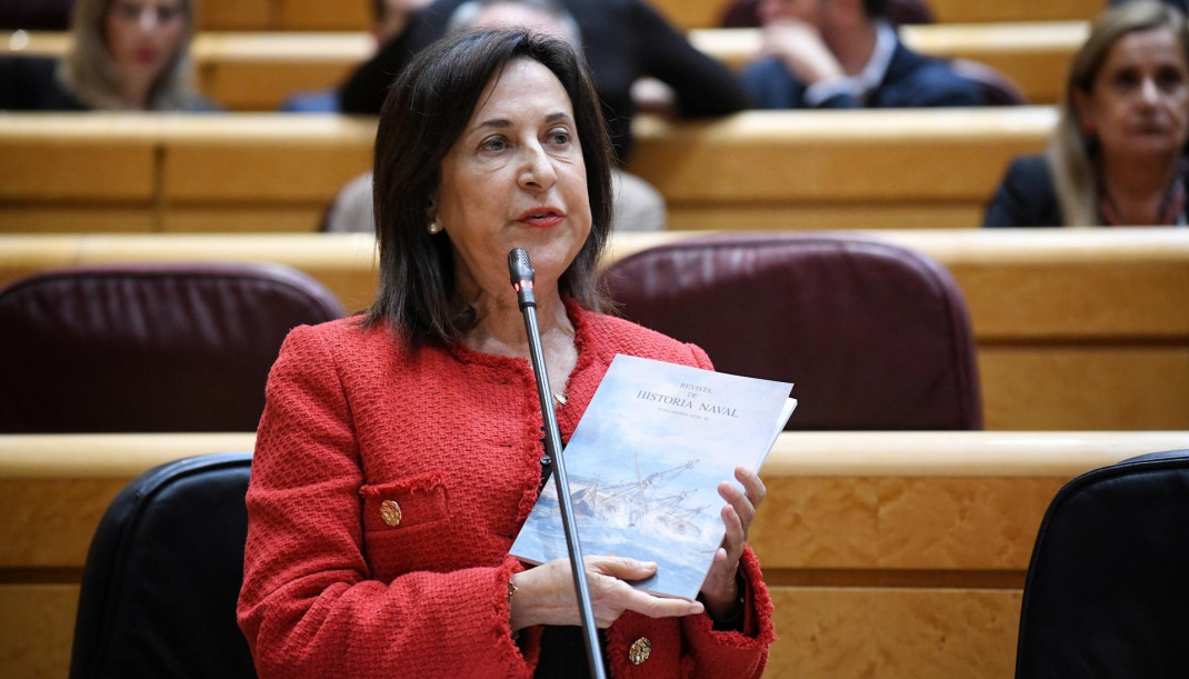 La ministra de Defensa, Margarita Robles, interviene durante una sesión de control al Gobierno en la Cámara Alta, a 21 de octubre de 2022, en Madrid (España).