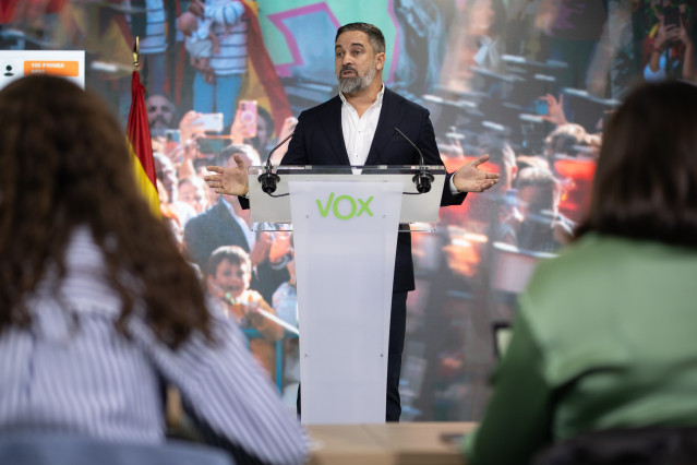 El presidente de Vox, Santiago Abascal, durante una rueda de prensa en la sede de Vox.