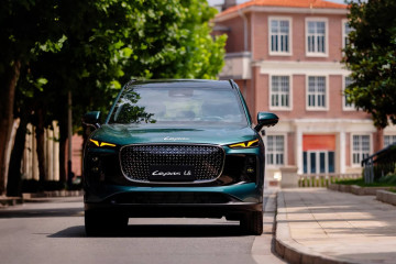 Lepas presenta su plataforma 'LET' de 800 voltios para sus modelos eléctricos e híbridos enchufables.