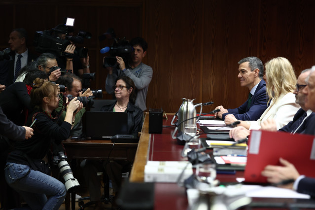 El presidente del Gobierno, Pedro Sánchez, comparece en la Comisión de Investigación sobre el 'caso Koldo', en el Senado, a 30 de octubre de 2025, en Madrid (España).