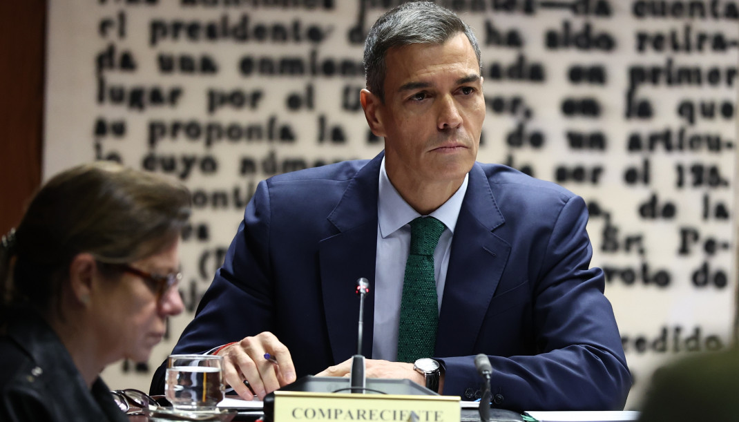El presidente del Gobierno, Pedro Sánchez, comparece en la Comisión de Investigación sobre el 'caso Koldo', en el Senado, a 30 de octubre de 2025, en Madrid (España).