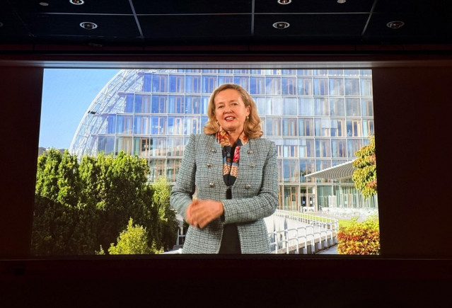 La presidenta del Banco Europeo de Inversiones (BEI), Nadia Calviño, en una intervención telemática en la apertura de las jornadas 'Building Change: Boosting Innovation for Affordable and Sustainable Housing in Europe'