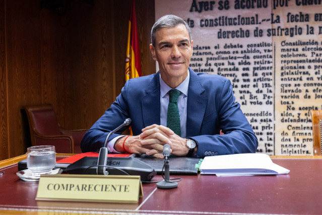 El presidente del Gobierno, Pedro Sánchez, a su llegada a la Comisión de Investigación sobre el 'caso Koldo', en el Senado, a 30 de octubre de 2025, en Madrid (España).